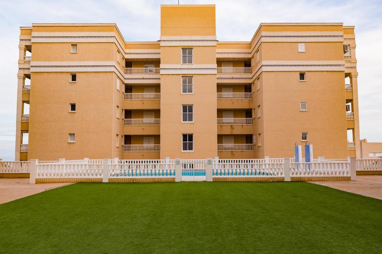 Vistas Al Mar Apartment Arenales del Sol Bagian luar foto